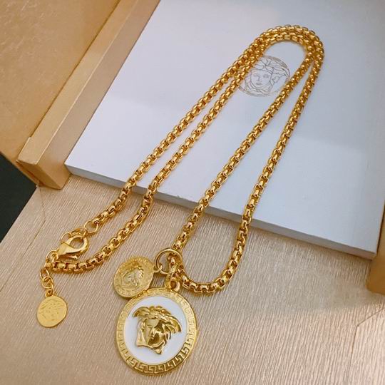 Versace necklace 11lyh96